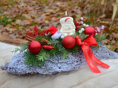 Visul lui Mos Craciun - aranjament floral